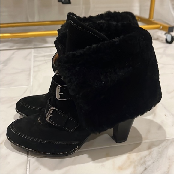 EUC: $189 SOFFT Suede Shearling-Lined Boots, Size 9.5 - Picture 9 of 11